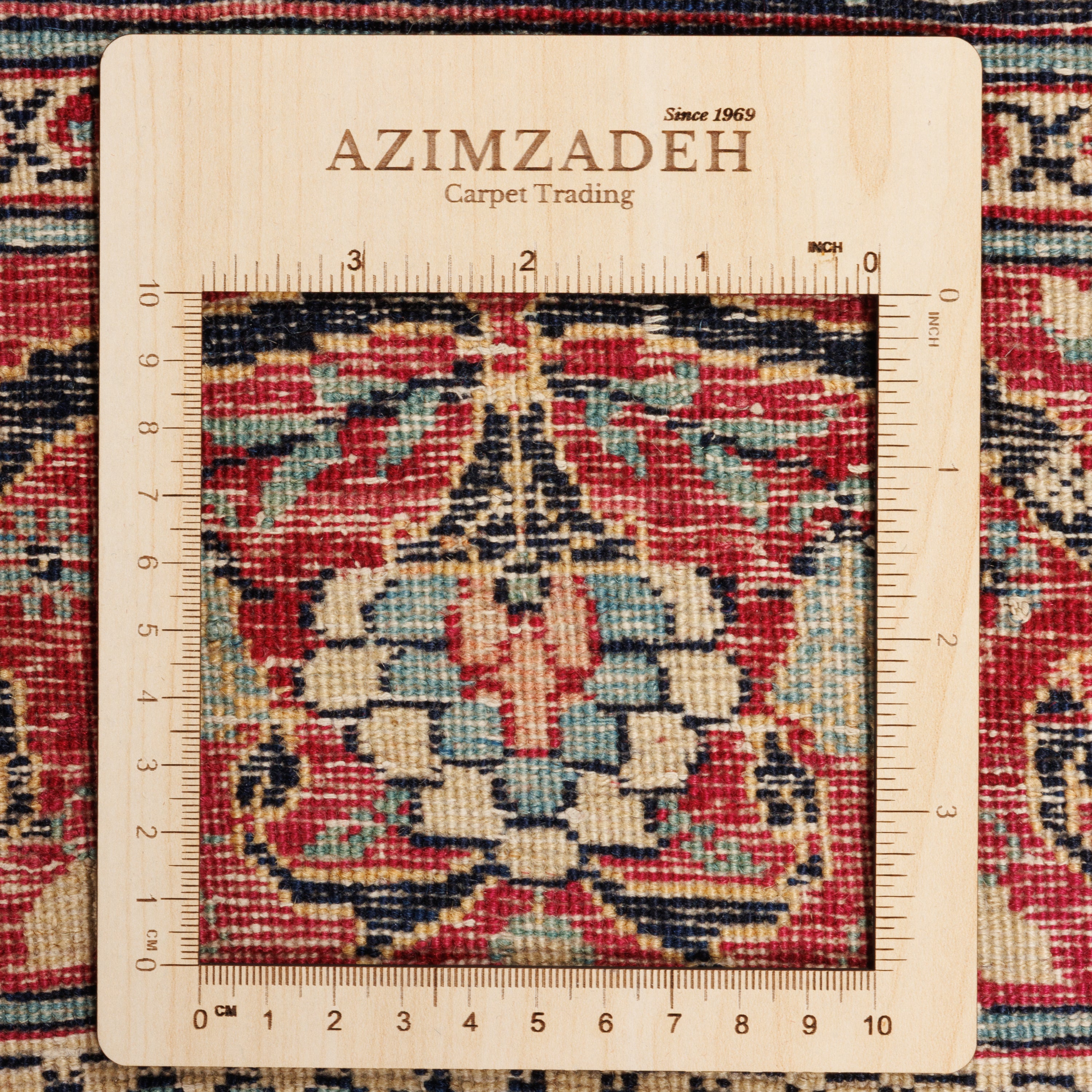 فرش دستباف تهران — طرح ترنجدار | پشم / چله پنبه | ۴۰۰ × ۵۷۰ سانتیمتر | کد محصول ۱۲۲۰۱۴۳۵