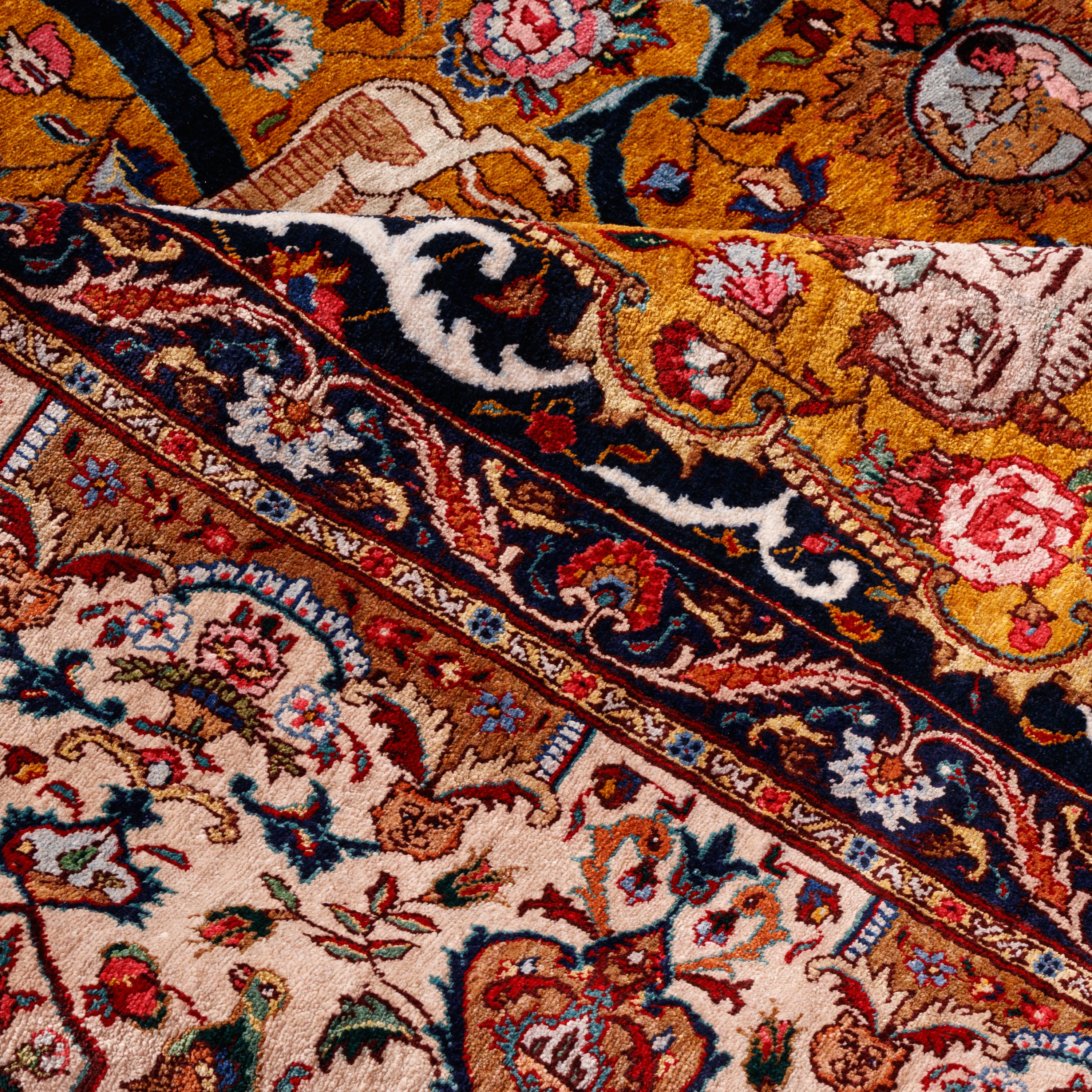 سجادة تبريز يدوية — لچک ترنج | حرير بالكامل | 200 × 288 سم | SKU 10500095
