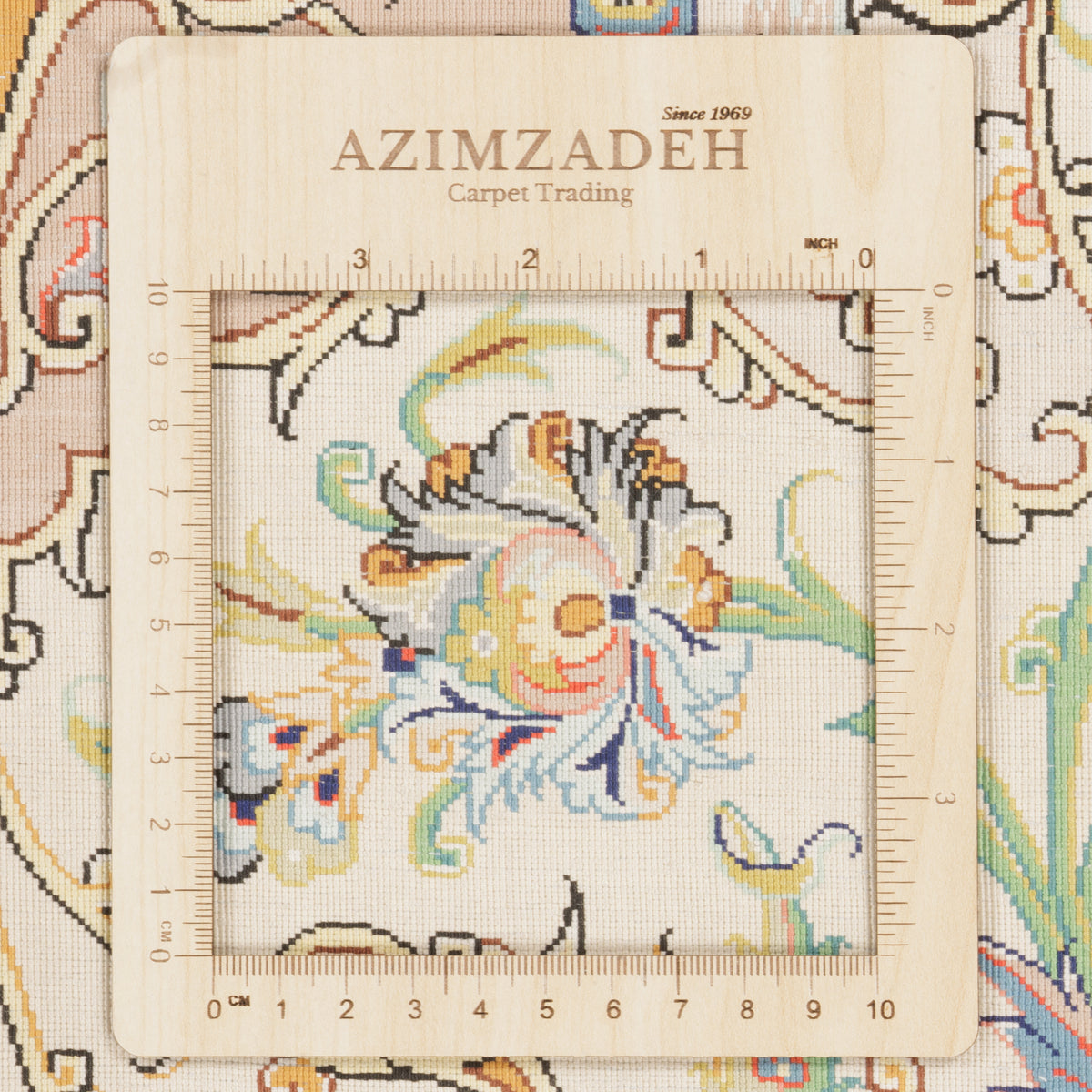 Qom Handmade Carpet by Mohammad Fani, Central Medallion, Silk, Ivory, 200 × 300 cm — 1016934