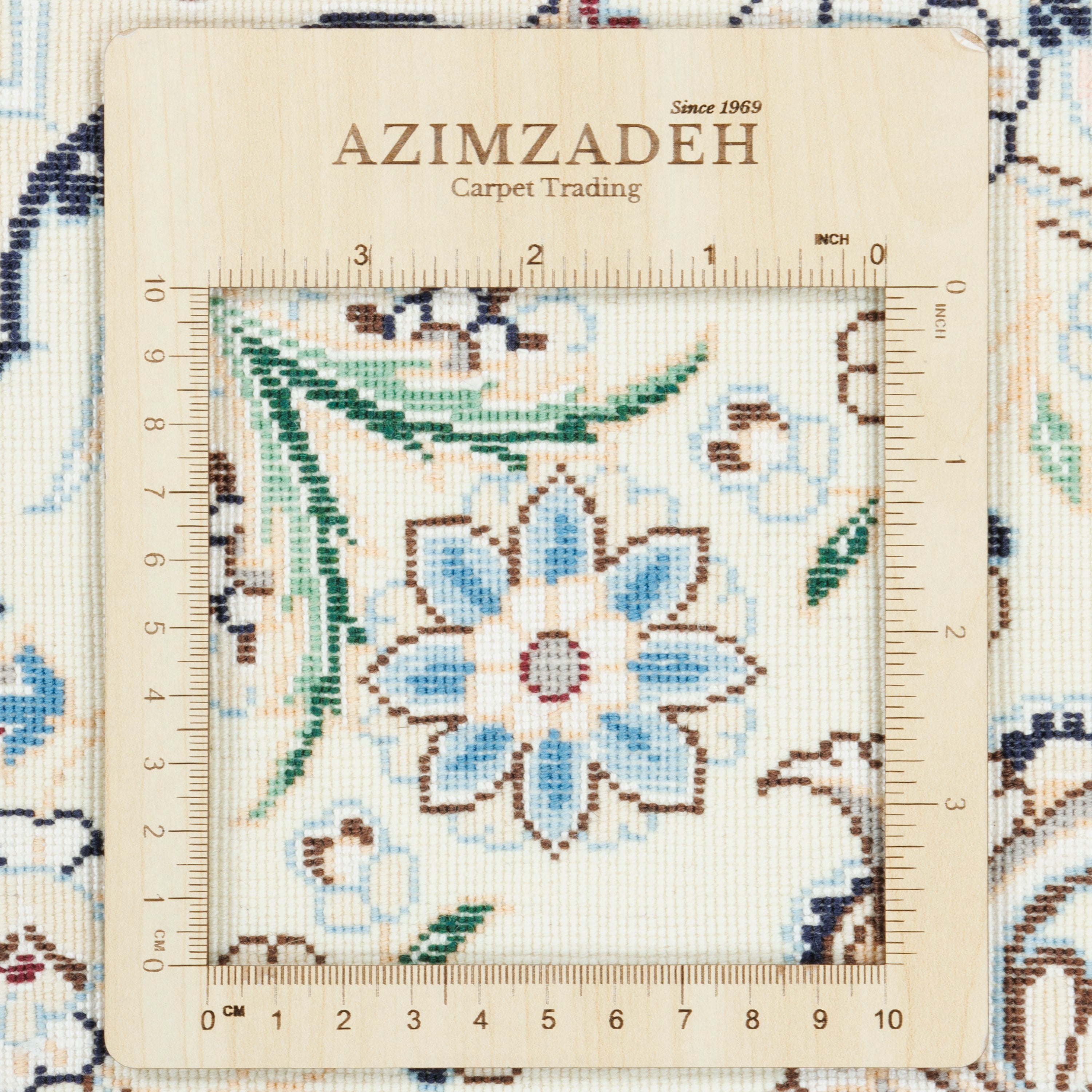 سجادة نايين اليدوية — لَجَك تُرُنج | وبر حريري / سداء صوفي | 200 × 300 سم | رمز المنتج 10601095