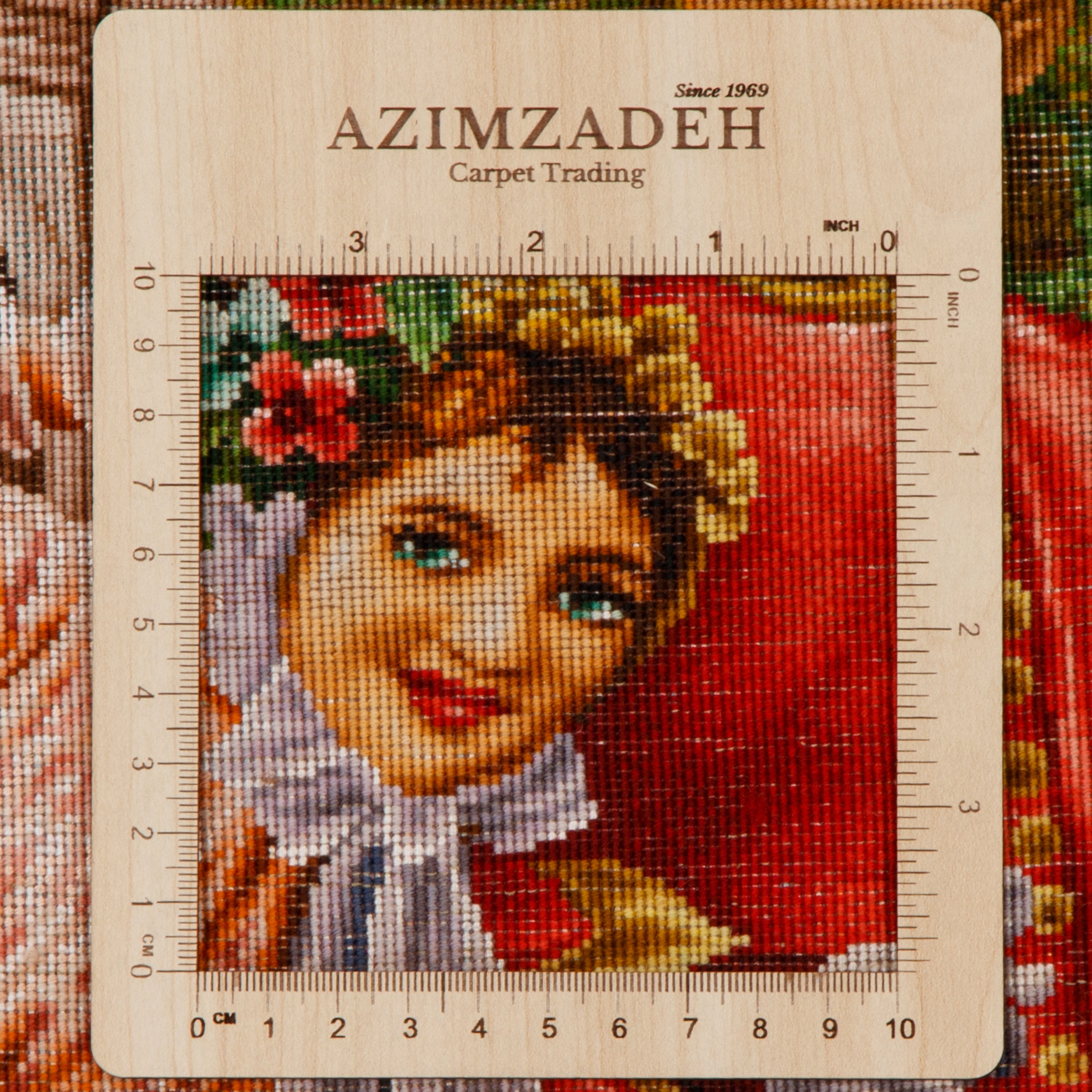 سجادة تبريز جدارية مصنوعة يدوياً — ساراسار | وبر حريري / سداء حريري | 162 × 103 سم | رمز المنتج 70100921
