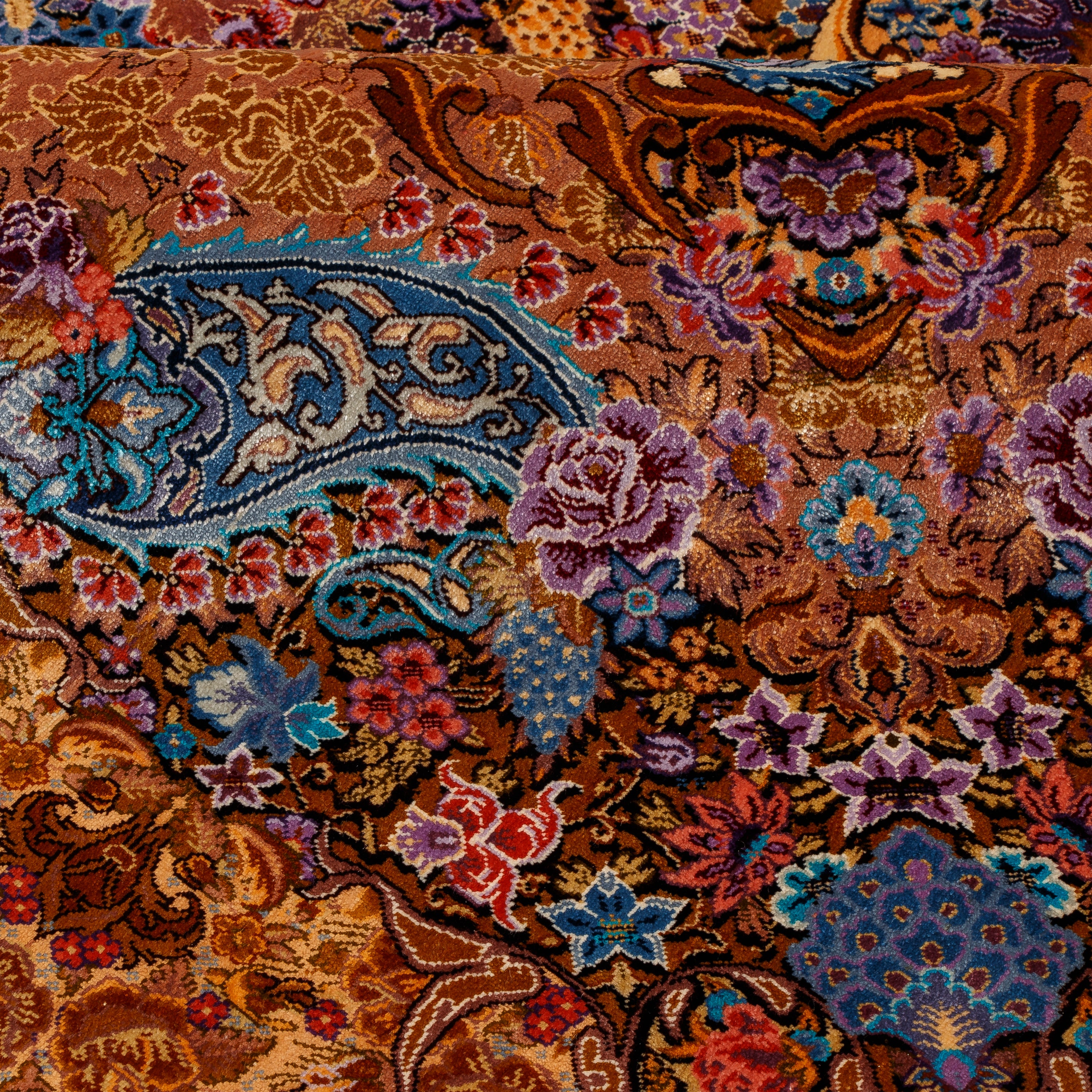 سجادة قم يدوية — سرسار | حرير كامل | 140 × 215 سم | SKU 10300460