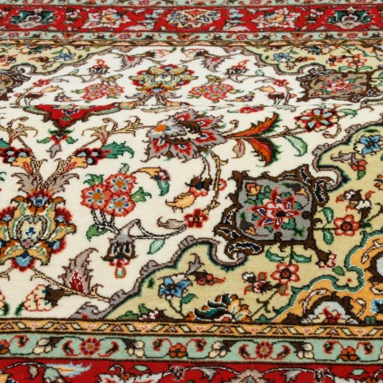 Handwoven Carpet, Corner Medallion Layout, Wool and Silk on Cotton Warp, Tabriz, 100 × 150 cm Ref 10100845