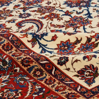Handwoven Carpet, All-over Layout, Wool on Silk Warp, Isfahan, 260 × 380 cm Ref 10901456
