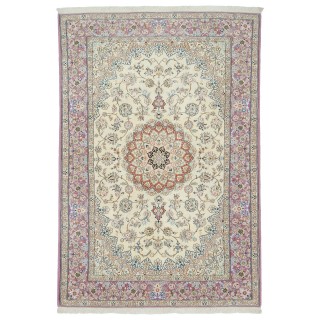 Handwoven Carpet, Corner Medallion Layout, Wool and Silk on Wool Warp, Nain, 197 × 283 cm Ref 10501016