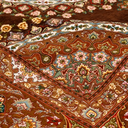 Handwoven Carpet, Plain Field Layout, All Silk, Tabriz, 268 × 275 cm Ref 10700641