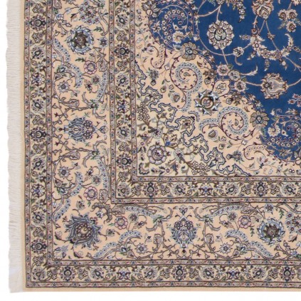 Handwoven Carpet, Corner Medallion Layout, Wool and Silk on Cotton Warp, Nain, 300 × 405 cm Ref 11200776