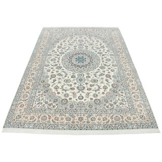 Handwoven Carpet, Corner Medallion Layout, Wool and Silk on Cotton Warp, Nain, 253 × 366 cm Ref 10900793