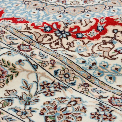 Handwoven Carpet, Corner Medallion Layout, Wool and Silk on Cotton Warp, Nain, 251 × 347 cm Ref 10800796