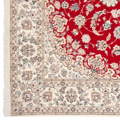 Handwoven Carpet, Corner Medallion Layout, Wool and Silk on Cotton Warp, Nain, 248 × 356 cm Ref 10800797