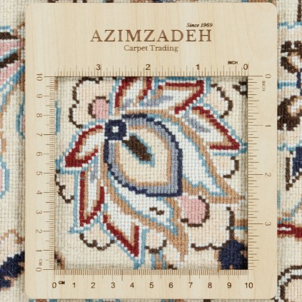 Handwoven Carpet, Corner Medallion Layout, Wool and Silk on Cotton Warp, Nain, 248 × 356 cm Ref 10800797