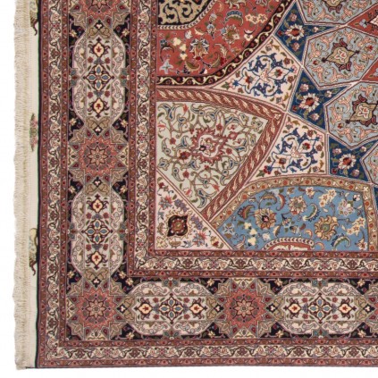 Handwoven Carpet, Dome Layout, Wool and Silk on Silk Warp, Tabriz, 247 × 358 cm Ref 10800809