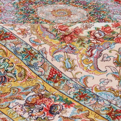 Handwoven Carpet, Corner Medallion Layout, Wool and Silk on Silk Warp, Tabriz, 245 × 360 cm Ref 10800830