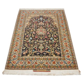 Handwoven Carpet, Mihrab Layout, Wool and Silk on Silk Warp, Isfahan, 152 × 241 cm Ref 10300846
