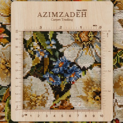 Handwoven Pictorial Rug, All-over Layout, Wool and Silk on Silk Warp, Tabriz, 88 × 55 cm Ref 70000882