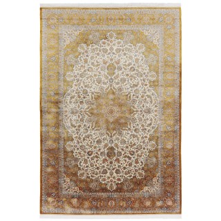 سجادة صناعية بنقشة زاوية وترنج مزخرف بالورود، حرير بامبو، على الطراز الفارسي، رقم 800210