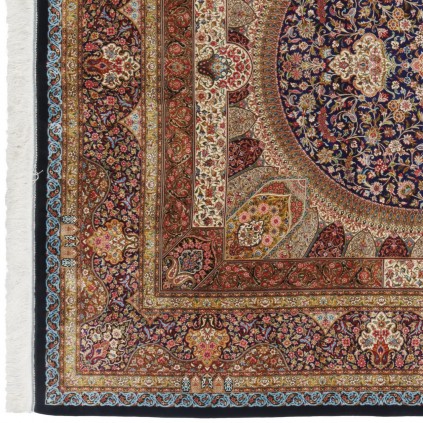 فرش ماشینی طرح ترنج دار گلدار، اکریلیک + ابریشم بامبو، سبک پارسی، کد 200254