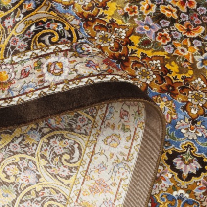 سجادة صناعية بنقشة ترنج مزخرف بالورود، حرير بامبو، على الطراز الفارسي، رقم 800286
