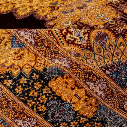 فرش دستباف طرح لچک ترنج تمام ابریشم قم 135 × 205 کد 10200412