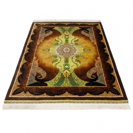 فرش دستباف طرح ترنج دار تمام ابریشم قم 141 × 205 کد 10200437