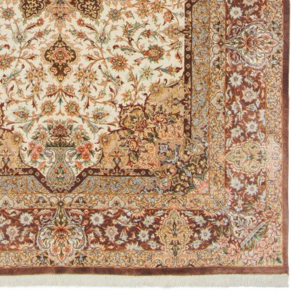 فرش دستباف طرح لچک ترنج تمام ابریشم قم 132 × 200 کد 10200463