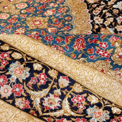 فرش دستباف طرح لچک ترنج تمام ابریشم قم 127 × 200 کد 10200469