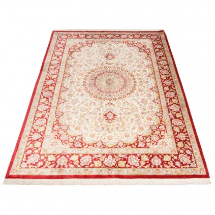 فرش دستباف طرح لچک ترنج تمام ابریشم قم 132 × 195 کد 10200478