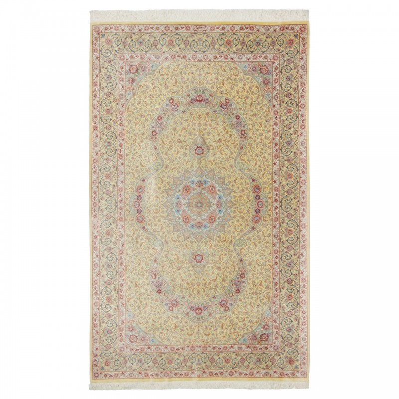 فرش دستباف طرح لچک ترنج تمام ابریشم قم 128 × 208 کد 10200480