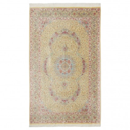 فرش دستباف طرح لچک ترنج تمام ابریشم قم 128 × 208 کد 10200480