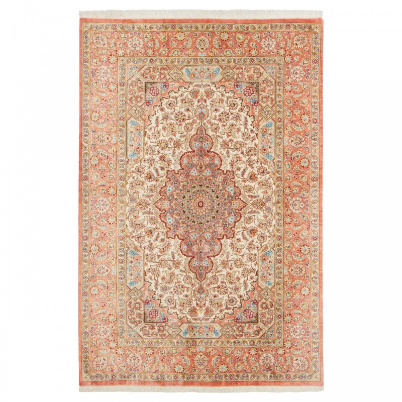 فرش دستباف طرح لچک ترنج تمام ابریشم قم 125 × 194 کد 10200488