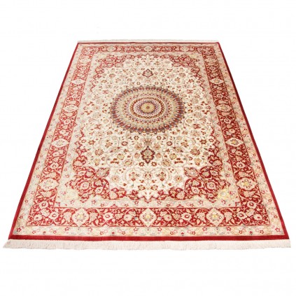 فرش دستباف طرح لچک ترنج تمام ابریشم قم 132 × 200 کد 10200489