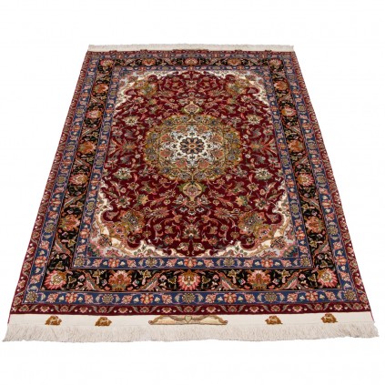 فرش دستباف طرح لچک ترنج گل ابریشم چله ابریشم  تبریز 151 × 206 کد 10300497