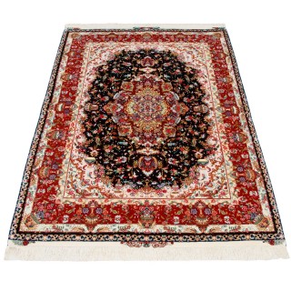 Handwoven Carpet, Corner Medallion Layout, Wool and Silk on Silk Warp, Tabriz, 146 × 205 cm Ref 10300502