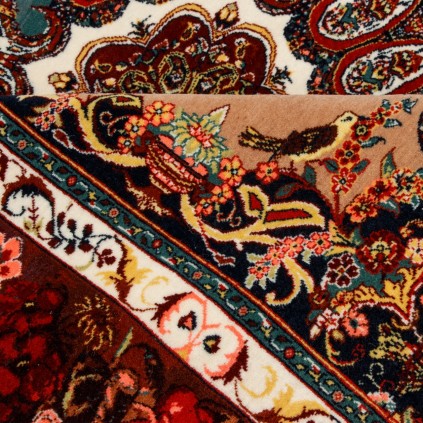 Handwoven Carpet, Corner Medallion Layout, Wool on Silk Warp, Sanandaj, 154 × 200 cm Ref 10300506