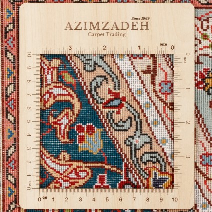 Handwoven Carpet, Dome Layout, Wool and Silk on Silk Warp, Tabriz, 150 × 215 cm Ref 10300514