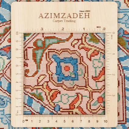 Handwoven Carpet, Dome Layout, Wool and Silk on Silk Warp, Tabriz, 151 × 212 cm Ref 10300522