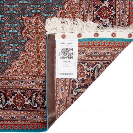 Handwoven Carpet, Corner Medallion Layout, Wool and Silk on Silk Warp, Tabriz, 154 × 205 cm Ref 10300524