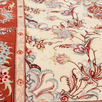 Handwoven Carpet, Multi-Medallion Layout, Wool and Silk on Cotton Warp, Tabriz, 91 × 322 cm Ref 10200541