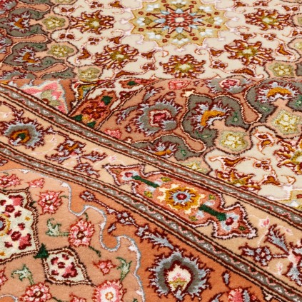 Handwoven Carpet, Corner Medallion Layout, Wool and Silk on Silk Warp, Tabriz, 200 × 205 cm Ref 10400558