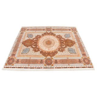 Handwoven Pictorial Rug, Corner Medallion Layout, Wool and Silk on Silk Warp, Tabriz, 225 × 300 cm Ref 70600595