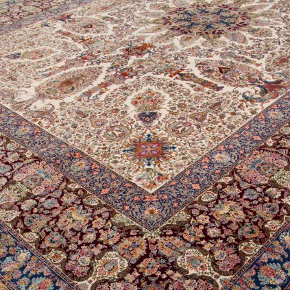 Handwoven Carpet, Corner Medallion Layout, Wool and Silk on Silk Warp, Tabriz, 310 × 420 cm Ref 11300639
