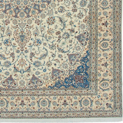 Handwoven Carpet, Corner Medallion Layout, Wool and Silk on Cotton Warp, Nain, 305 × 410 cm Ref 11200775