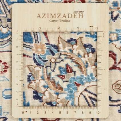 Handwoven Carpet, Corner Medallion Layout, Wool and Silk on Cotton Warp, Nain, 303 × 406 cm Ref 11200779