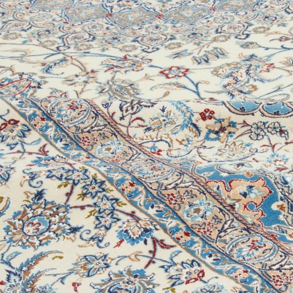 Handwoven Carpet, Corner Medallion Layout, Wool and Silk on Cotton Warp, Nain, 303 × 406 cm Ref 11200779