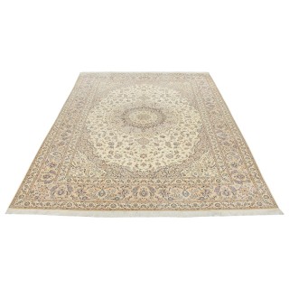 Handwoven Carpet, Corner Medallion Layout, Wool and Silk on Silk Warp, Nain, 297 × 400 cm Ref 11100780