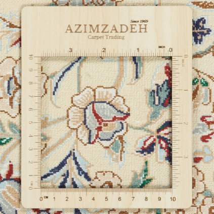 Handwoven Carpet, Corner Medallion Layout, Wool and Silk on Silk Warp, Nain, 297 × 400 cm Ref 11100780