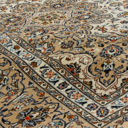 Handwoven Carpet, Corner Medallion Layout, Wool on Cotton Warp, Kashan, 288 × 407 cm Ref 11100790