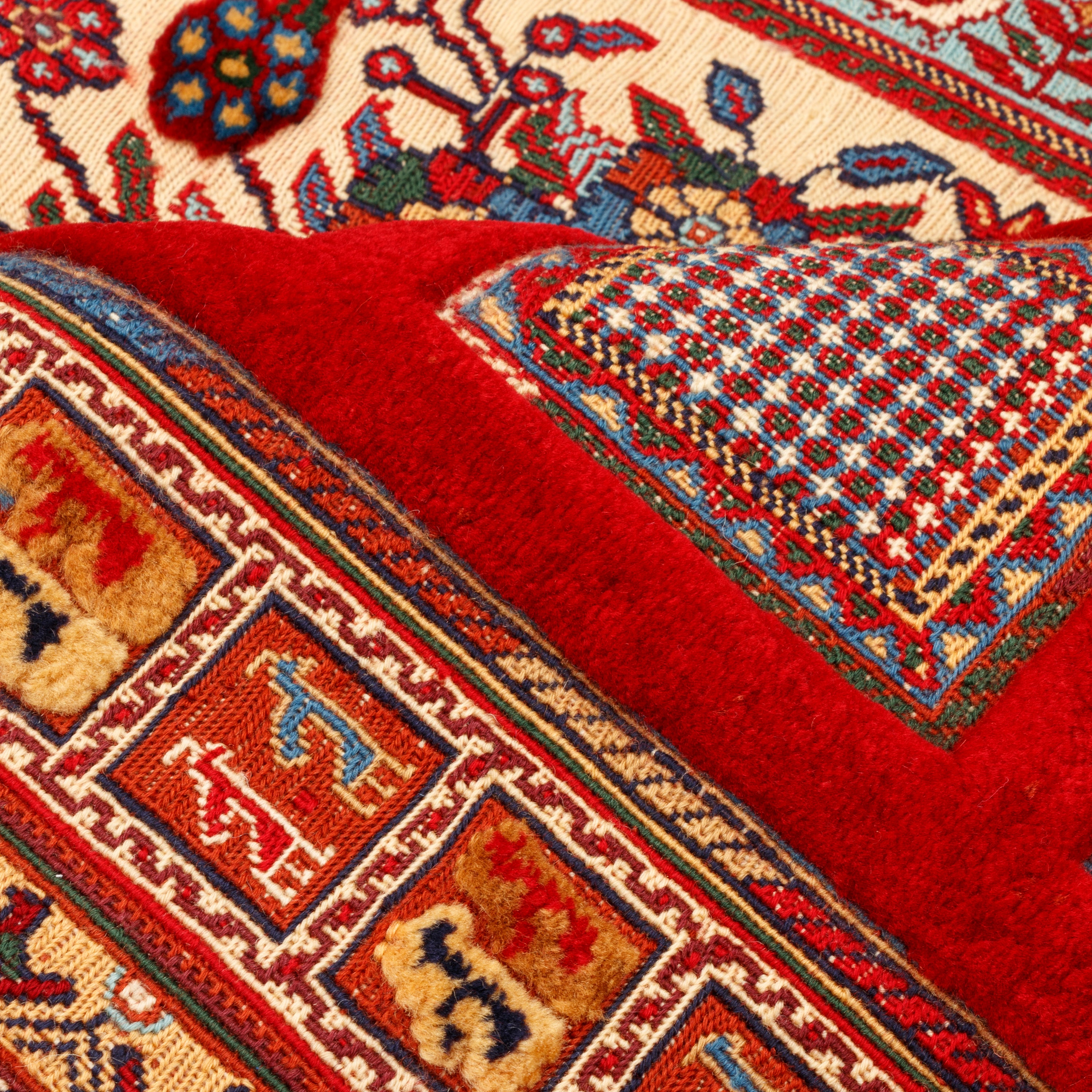 سجادة كيليم سرجان المصنوعة يدويًا — خشتي | صوف بالكامل | 112 × 160 سم | SKU 40100286