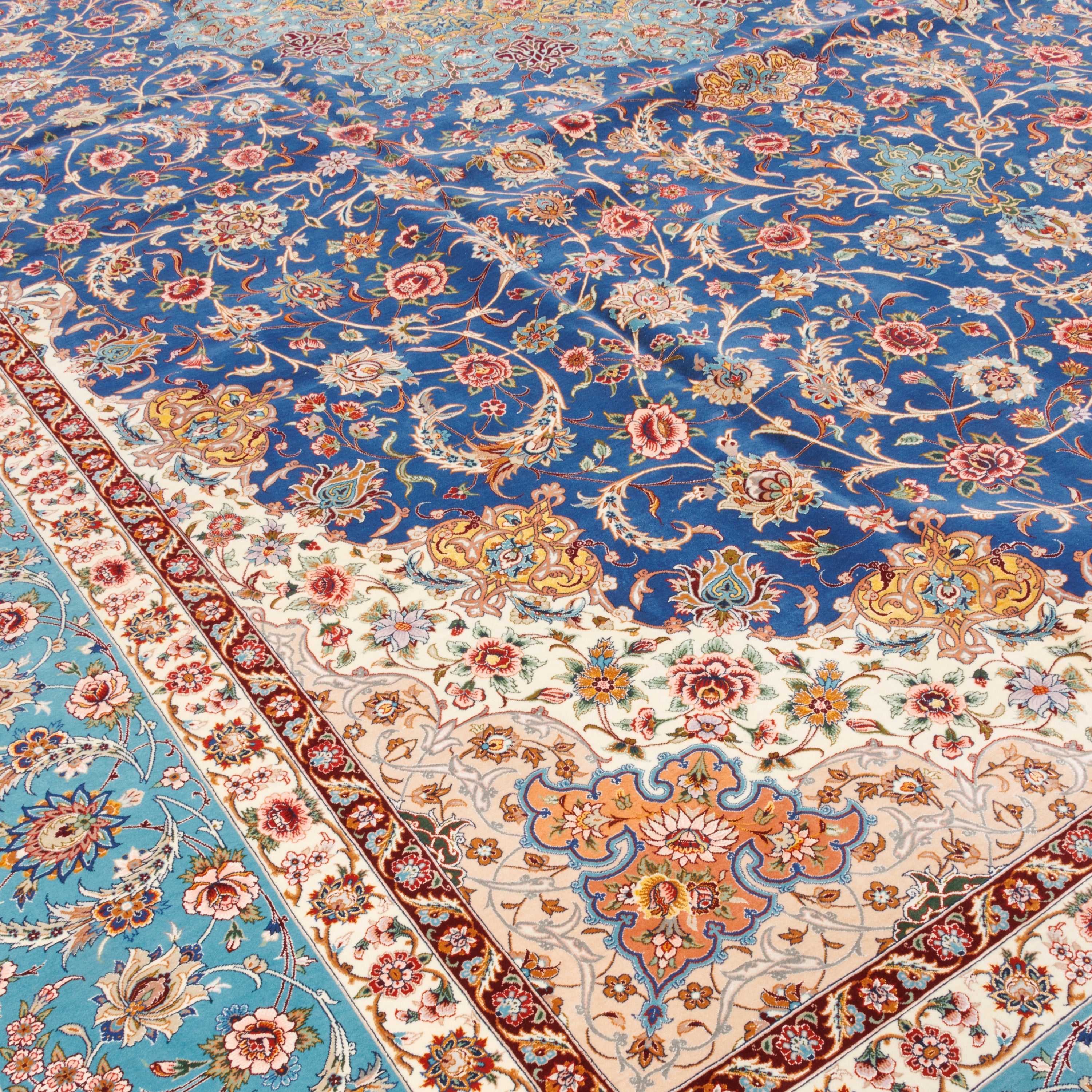 Isfahan Handmade Carpet — Lachak Toranj | Silk Pile / Silk Warp | 403 × 617 cm | SKU 12400725