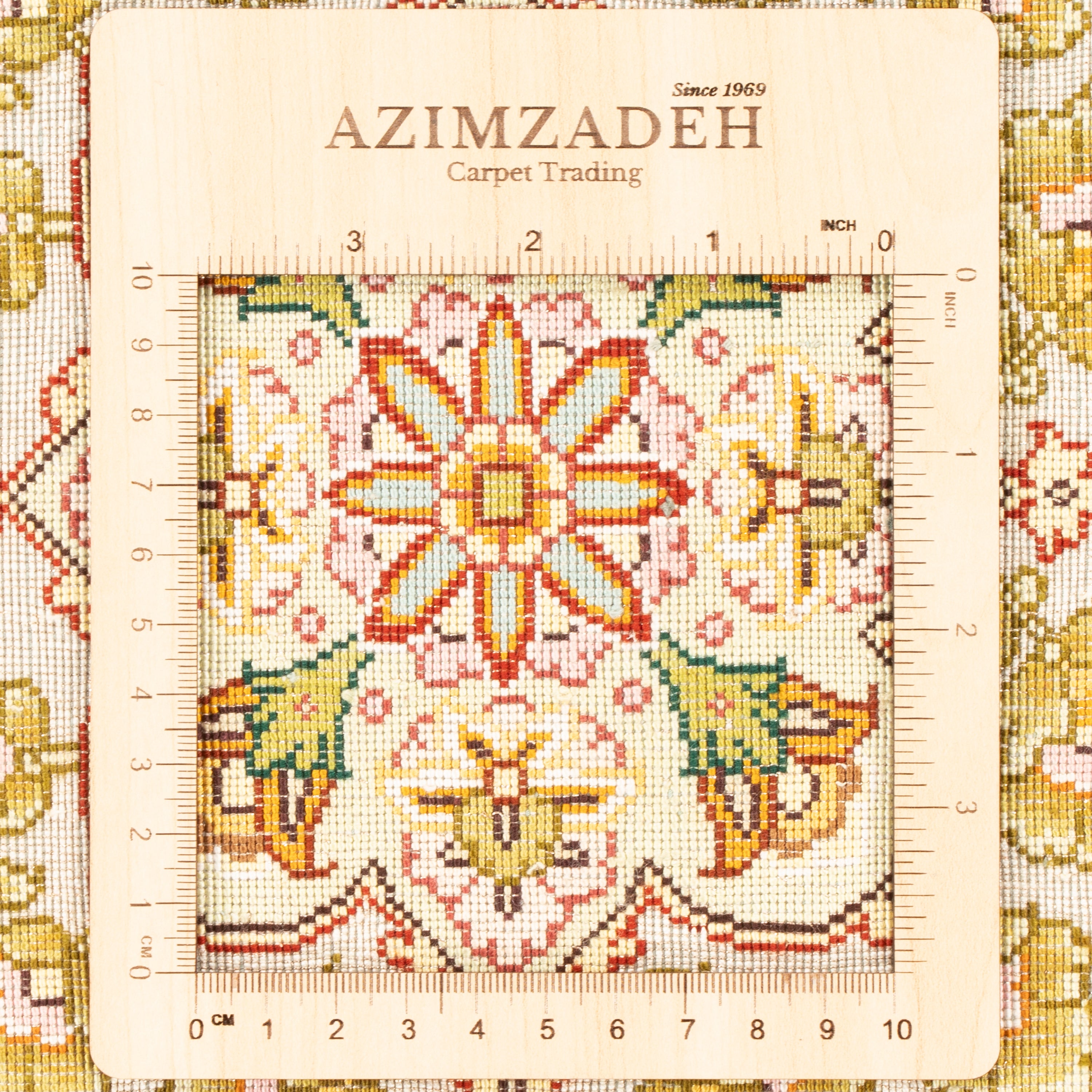 سجاد تبريز اليدوي — كف ساده | حرير بالكامل | 268 × 275 سم | رمز المنتج 10700641